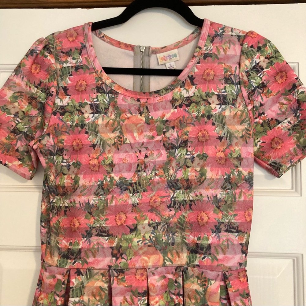LuLaRoe Amelia Small